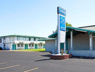 Traveler Inn Sterling Εξωτερικό φωτογραφία